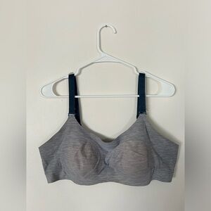 Knix Evolution Everyday Wireless Bra Padded Size 8 Gray Black